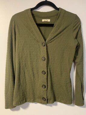 Madewell textured button-front long sleeve top
